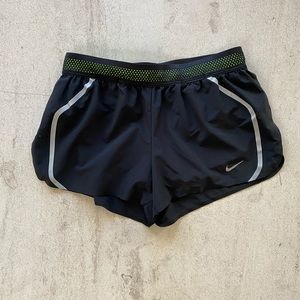 NIKE Running Shorts (size M)